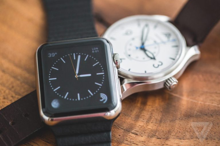 Les montres normales perdent-elles la bataille contre les montres intelligentes ?